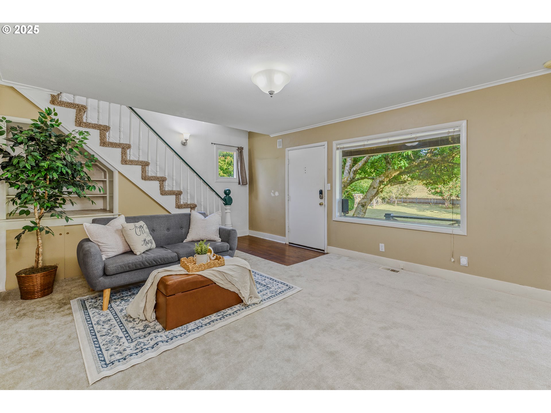 303 NW 1ST AVE