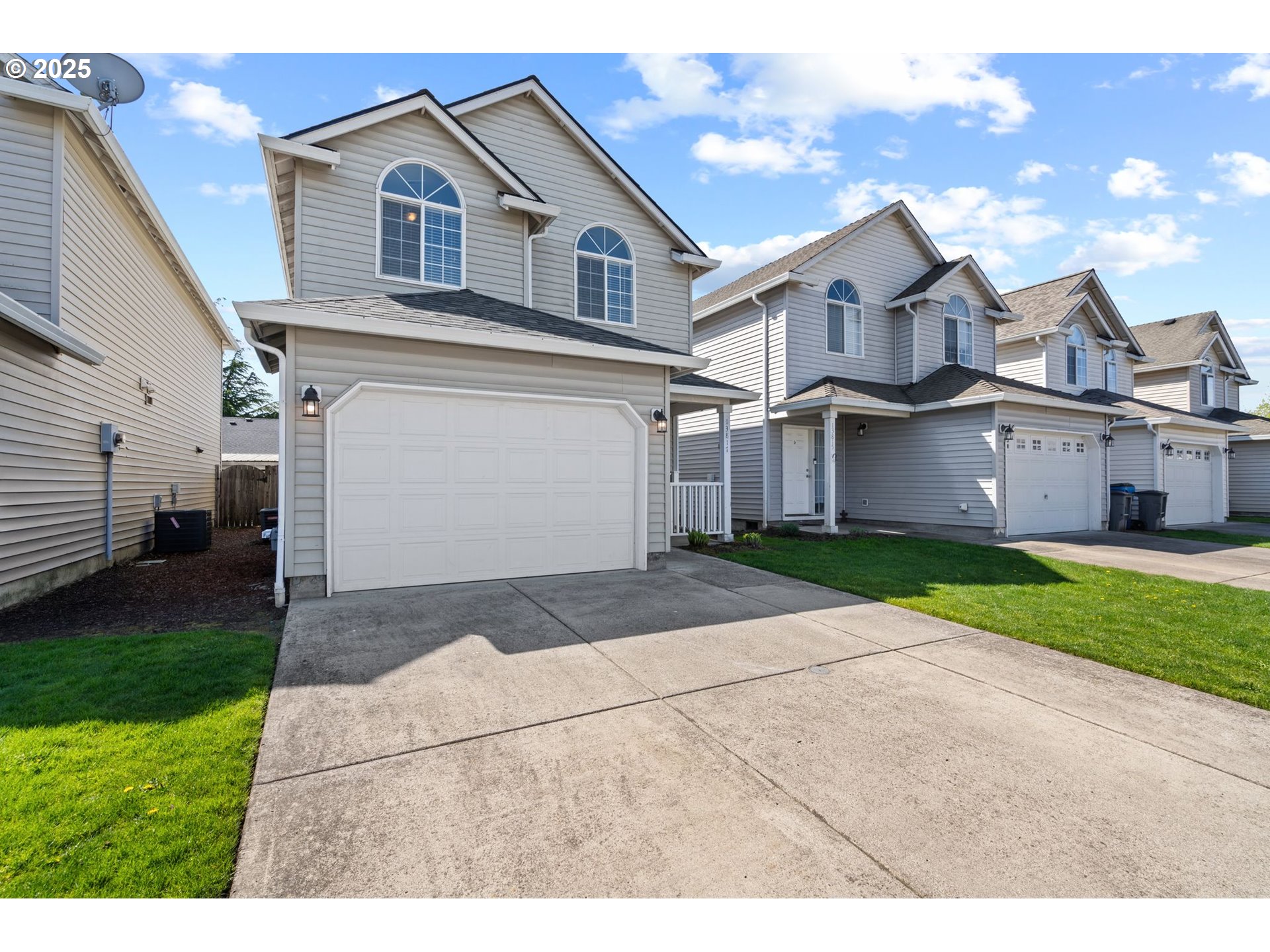 Vancouver, Washington 98682, United States, 3 Bedrooms Bedrooms, ,3 BathroomsBathrooms,Residential,Pending,111410