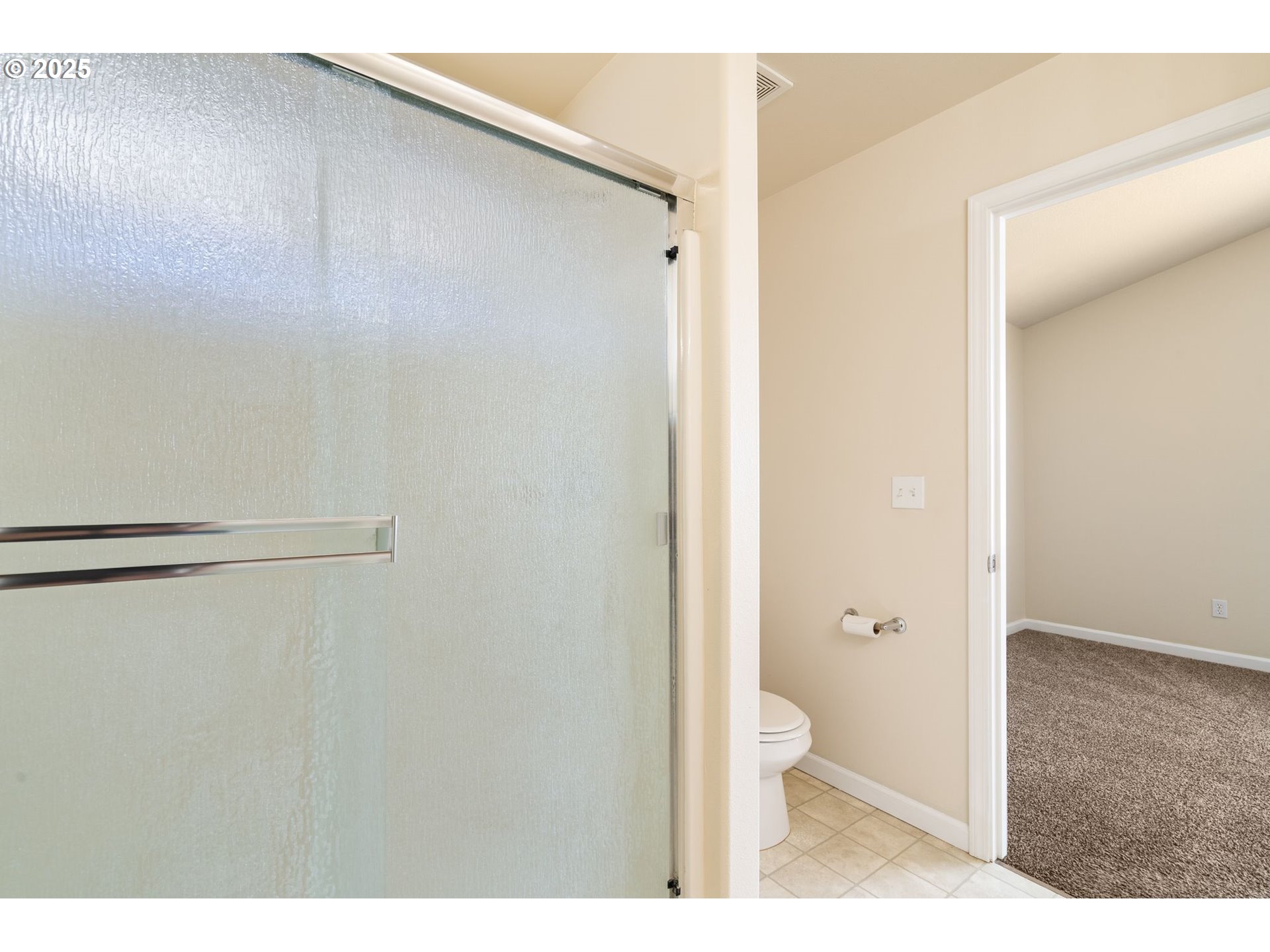 Vancouver, Washington 98682, United States, 3 Bedrooms Bedrooms, ,3 BathroomsBathrooms,Residential,Pending,111410