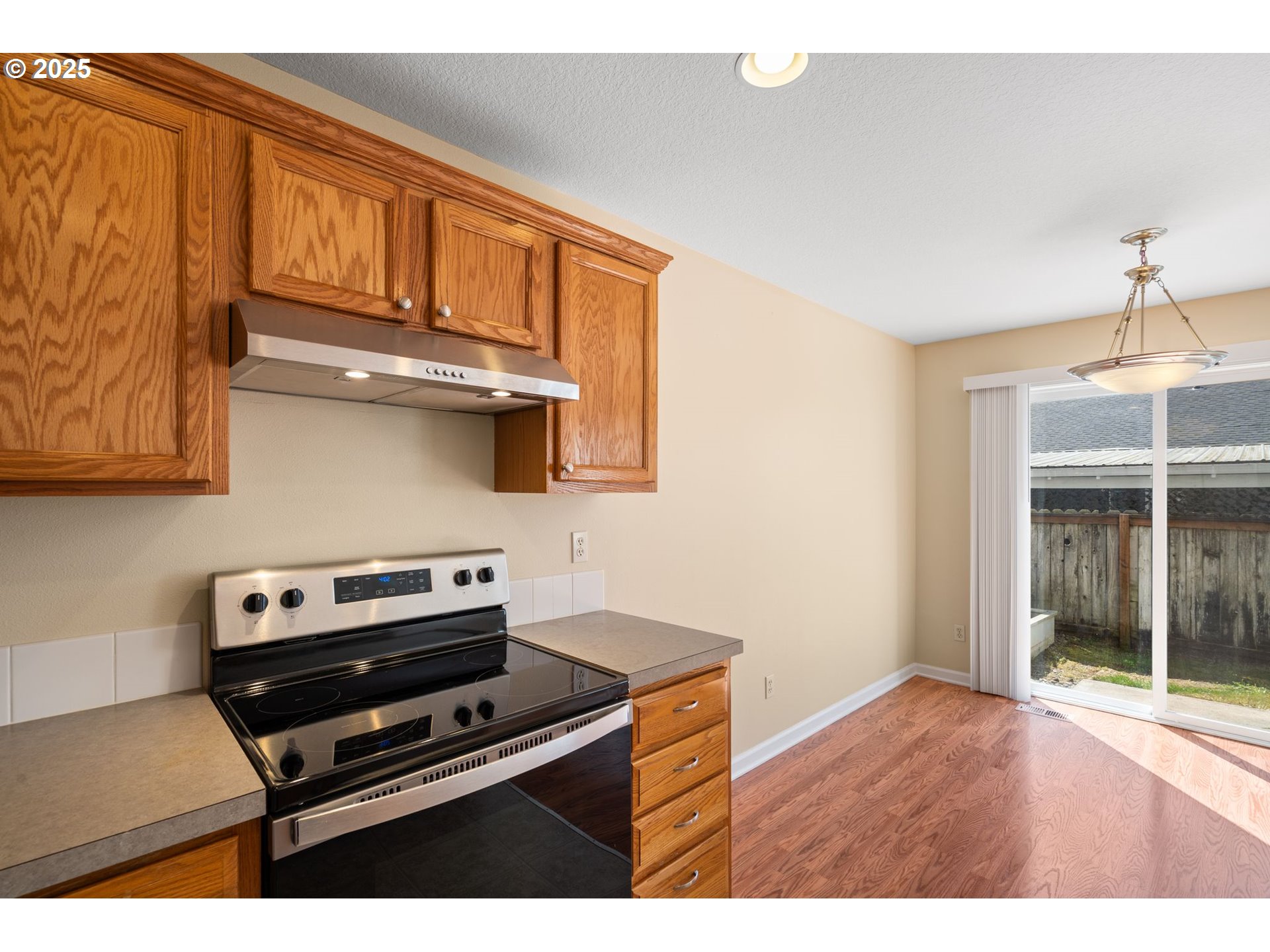 Vancouver, Washington 98682, United States, 3 Bedrooms Bedrooms, ,3 BathroomsBathrooms,Residential,Pending,111410