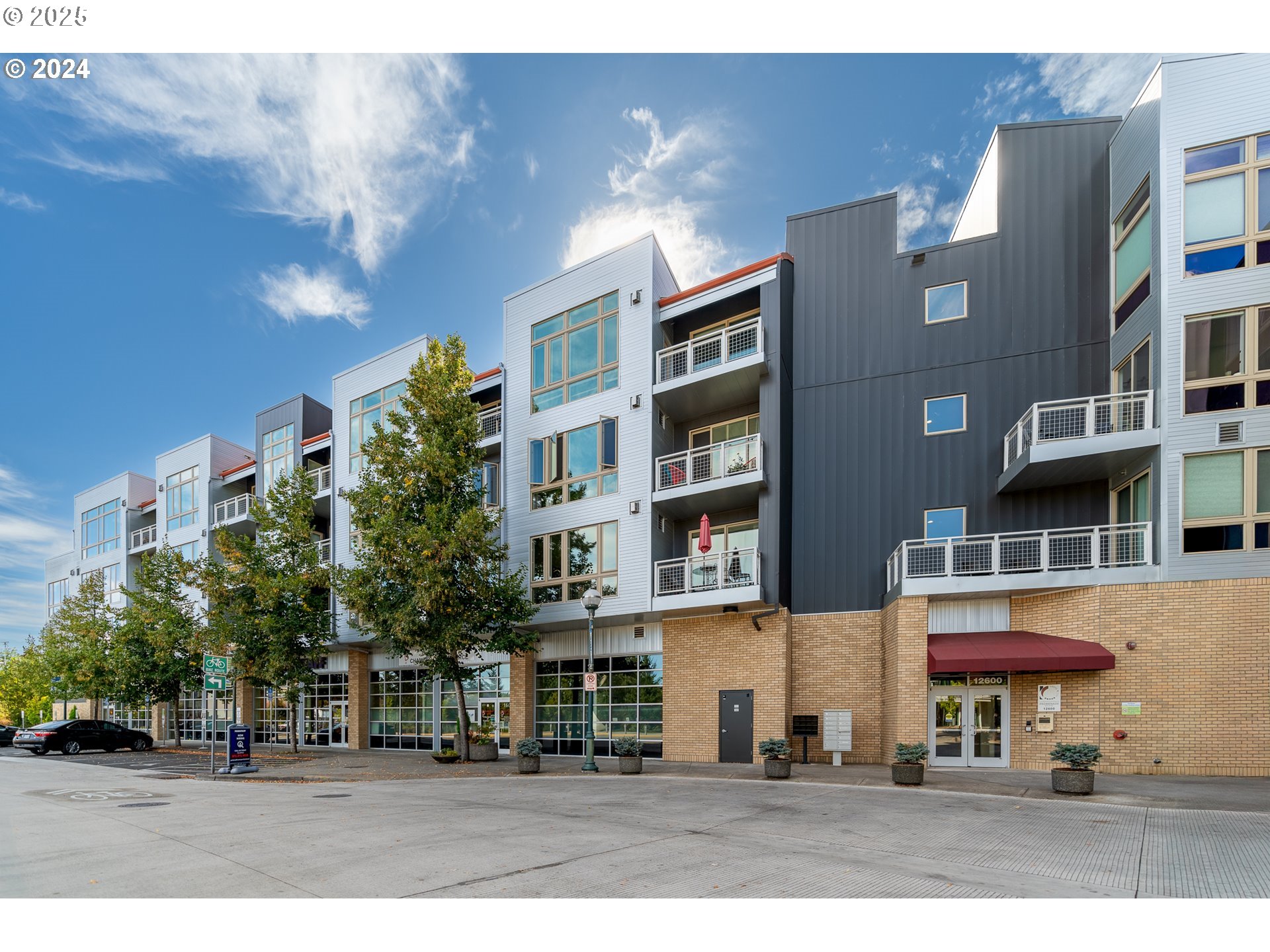 12600 SW CRESCENT ST 420