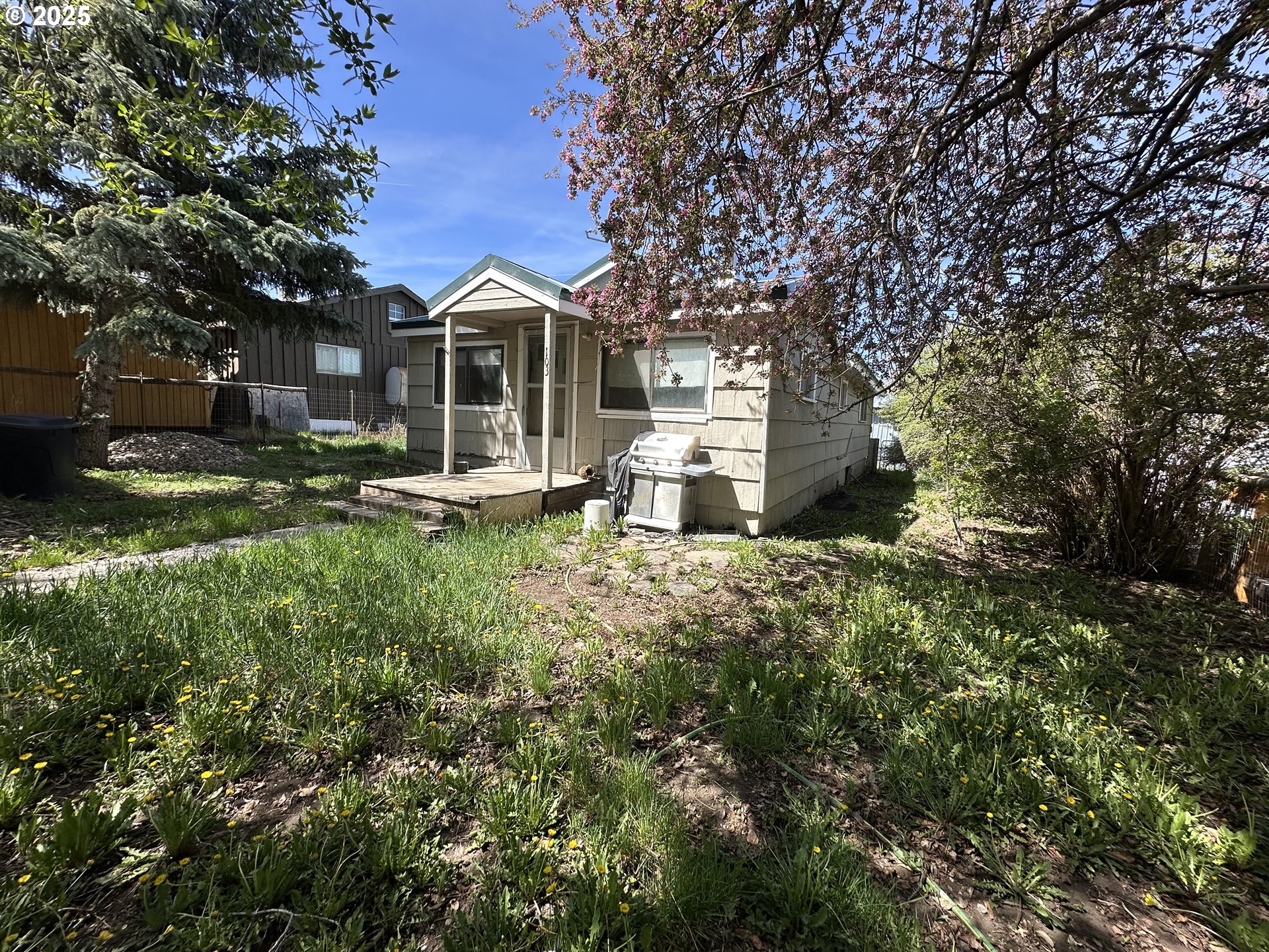 103 B AVE