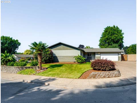 Photo of 1635 SE Queenborough Ct, McMinnville, OR 97128 (MLS # 560481580)