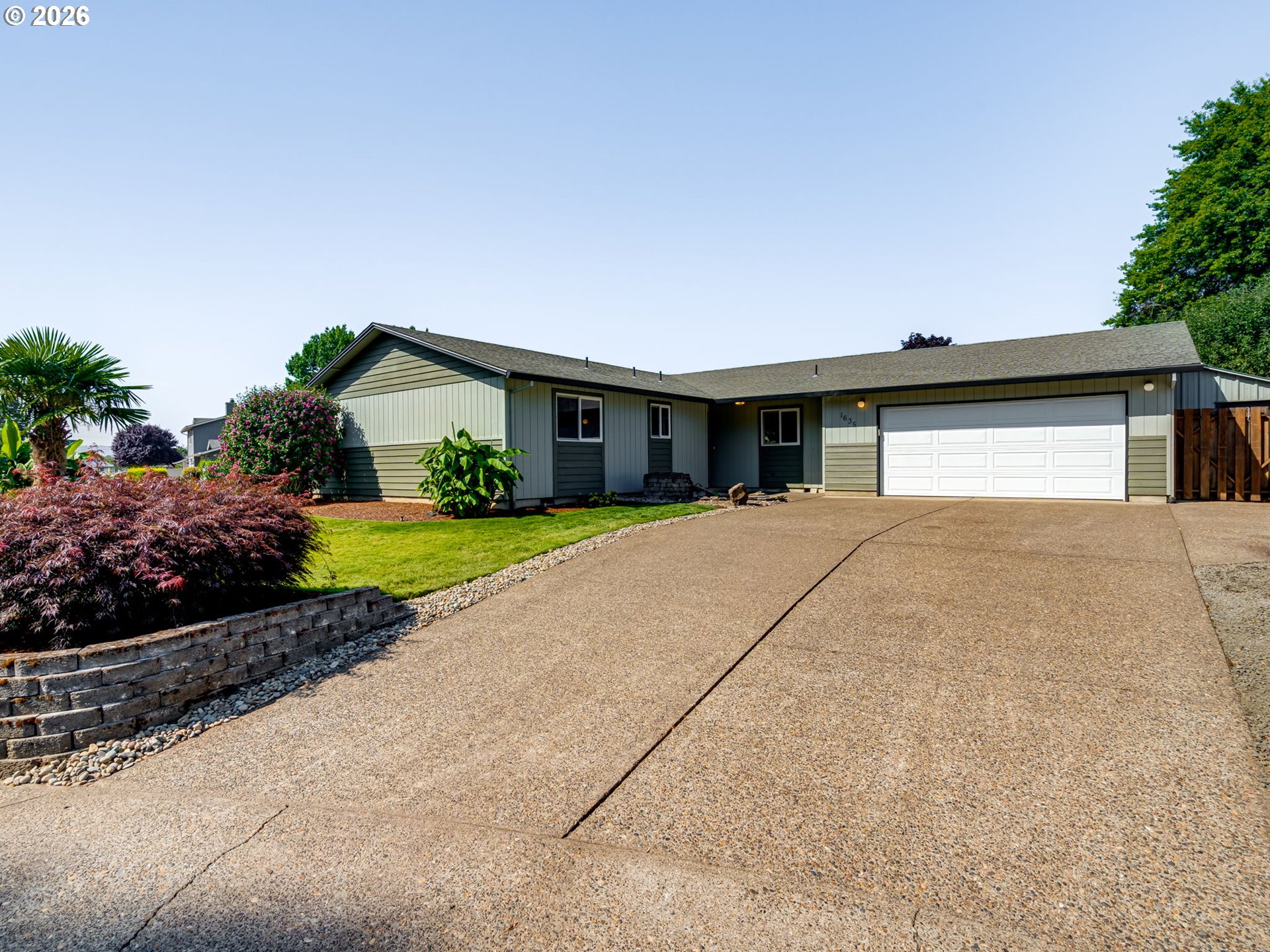1635 SE QUEENBOROUGH CT