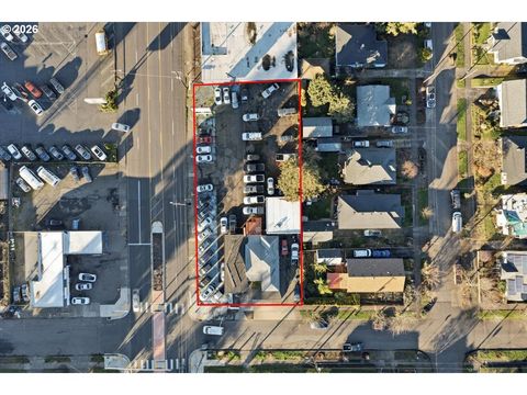 150 SE 82ND AVE Portland OR 97216