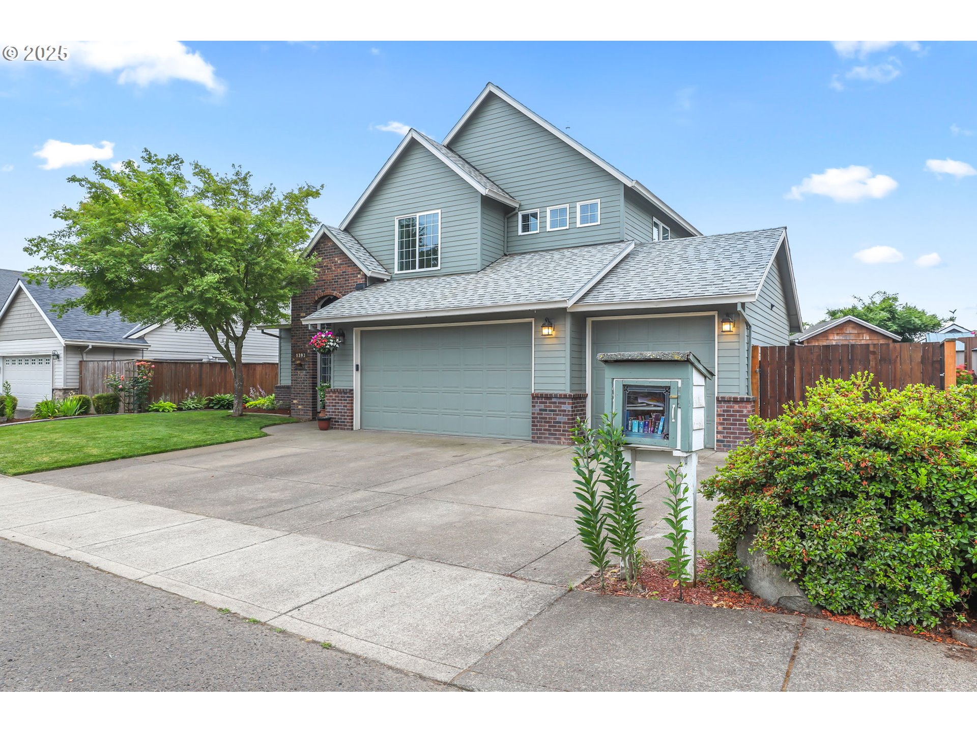 1393 NE 11TH AVE