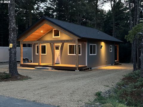 A home in Port Orford