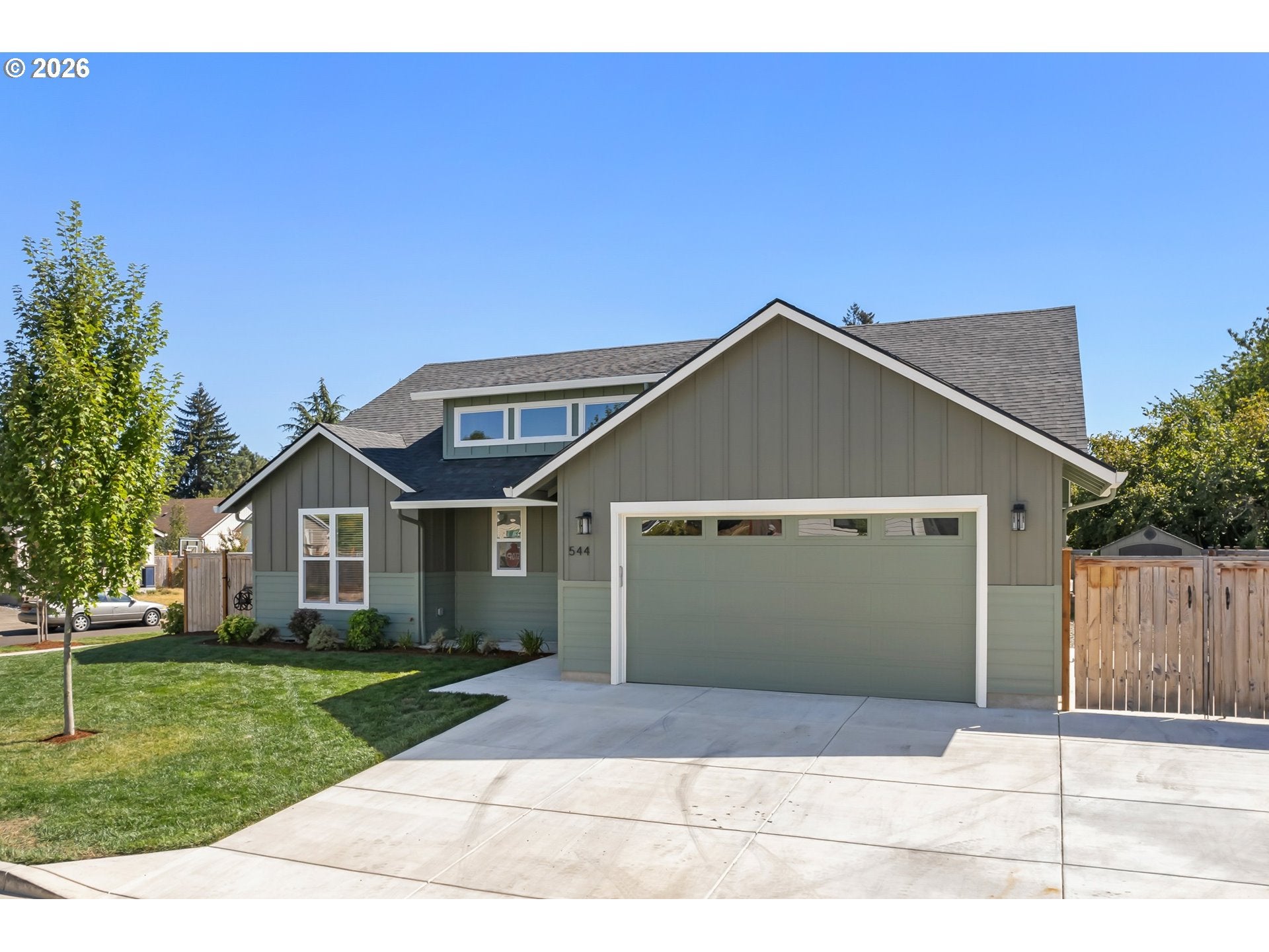 544 BUSTER LN