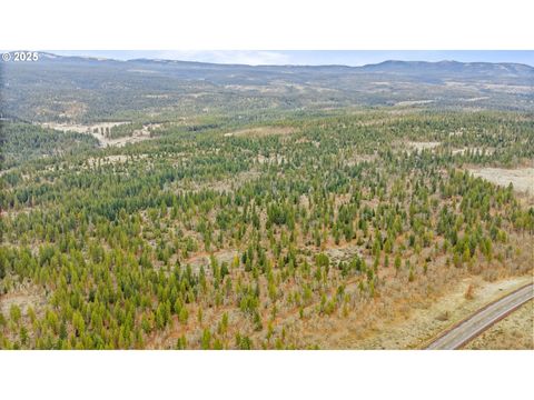 Photo of 01 Satus Pass Hwy 97, Goldendale, WA 98620 (MLS # 196971787)