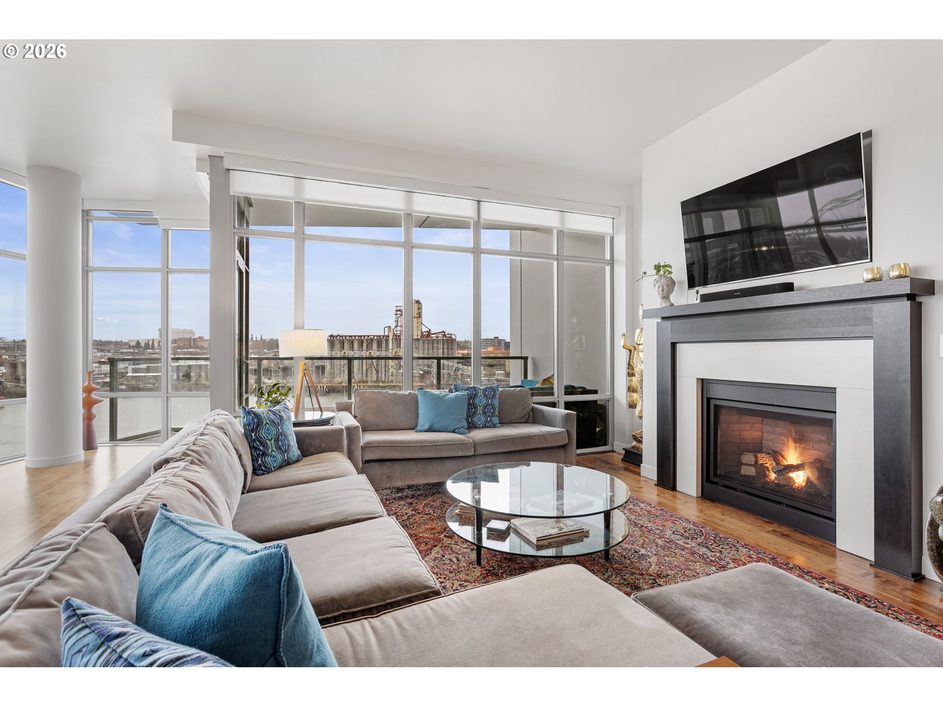 1310 NW Naito PKWY 1001