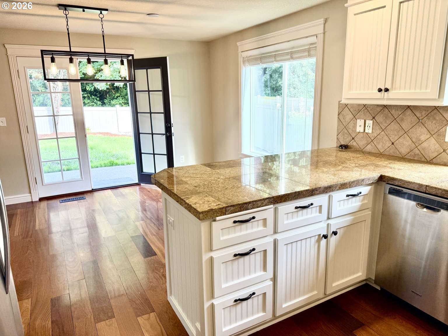 308 S 32ND PL