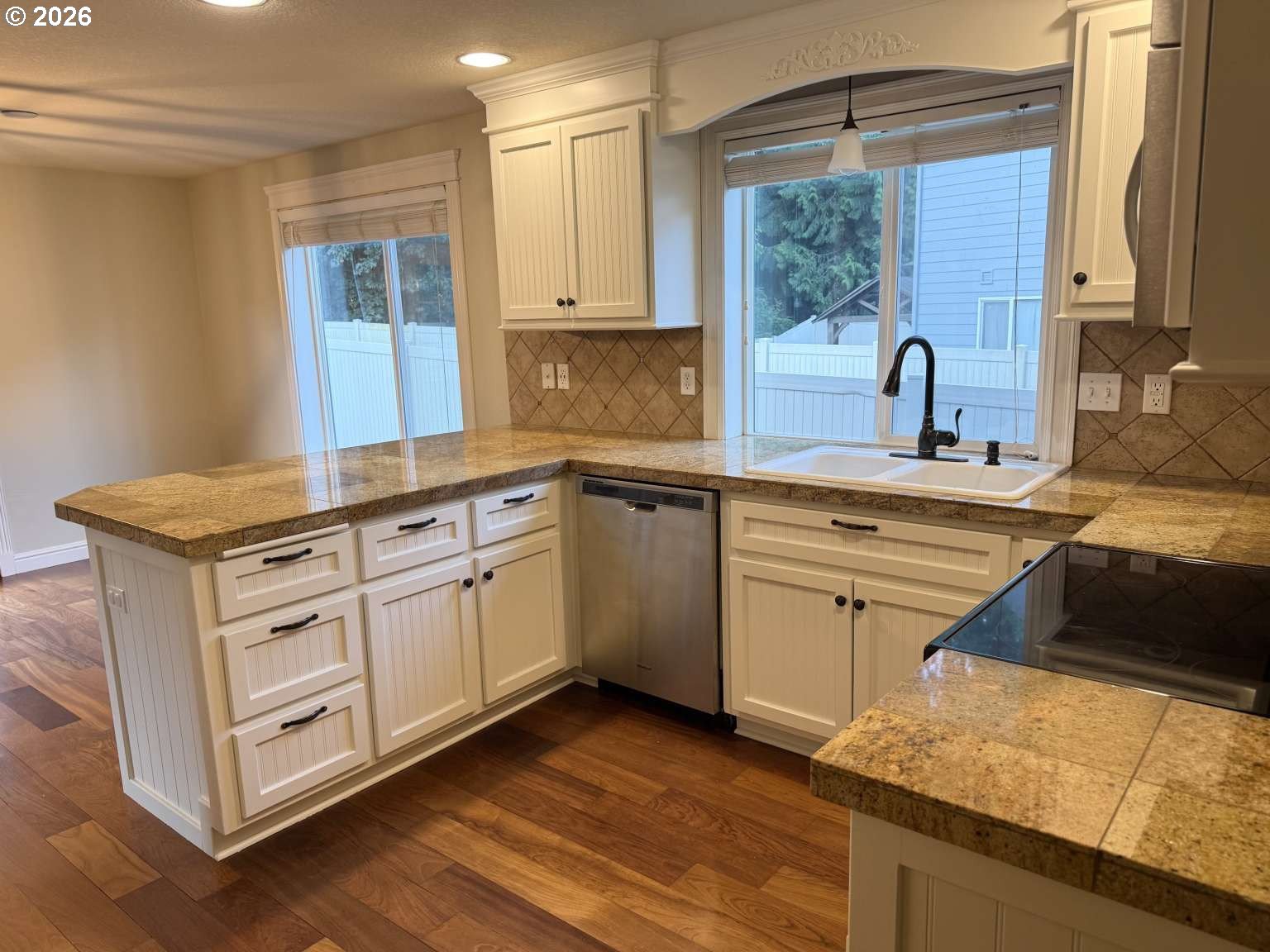 308 S 32ND PL