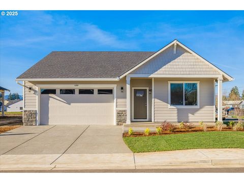 A home in Yamhill