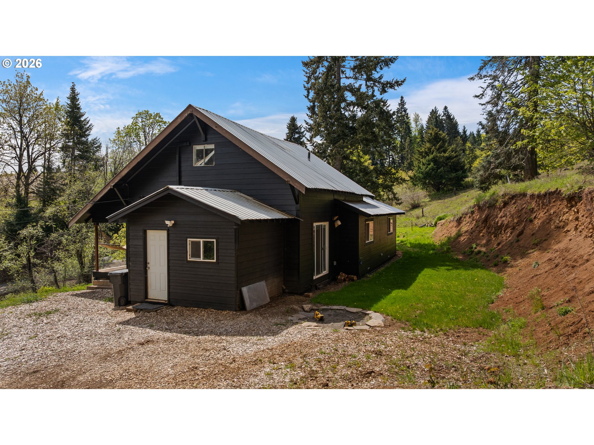 5524 BINNS HILL DR