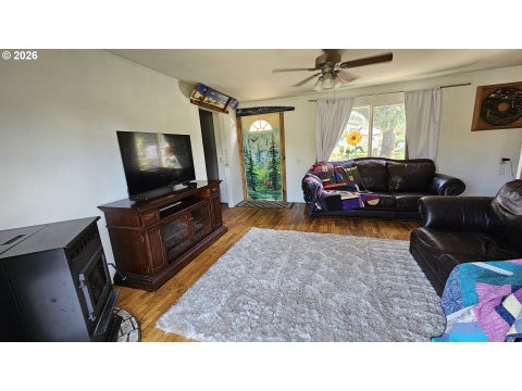 Tiny photo for 47705 Bain St, Oakridge, OR 97463 (MLS # 747134359)