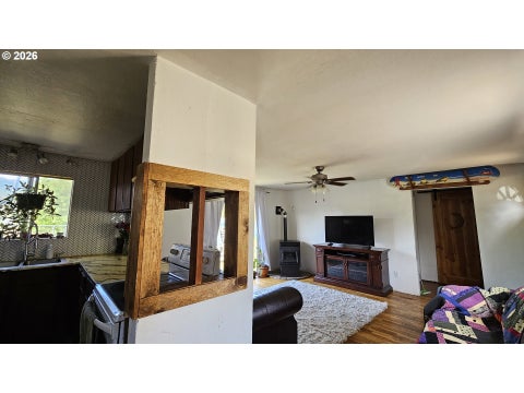 Tiny photo for 47705 Bain St, Oakridge, OR 97463 (MLS # 747134359)