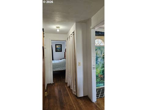 Tiny photo for 47705 Bain St, Oakridge, OR 97463 (MLS # 747134359)