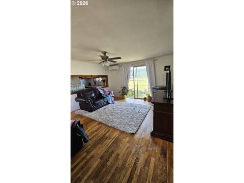 Tiny photo for 47705 Bain St, Oakridge, OR 97463 (MLS # 747134359)