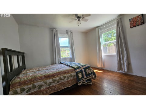 Tiny photo for 47705 Bain St, Oakridge, OR 97463 (MLS # 747134359)