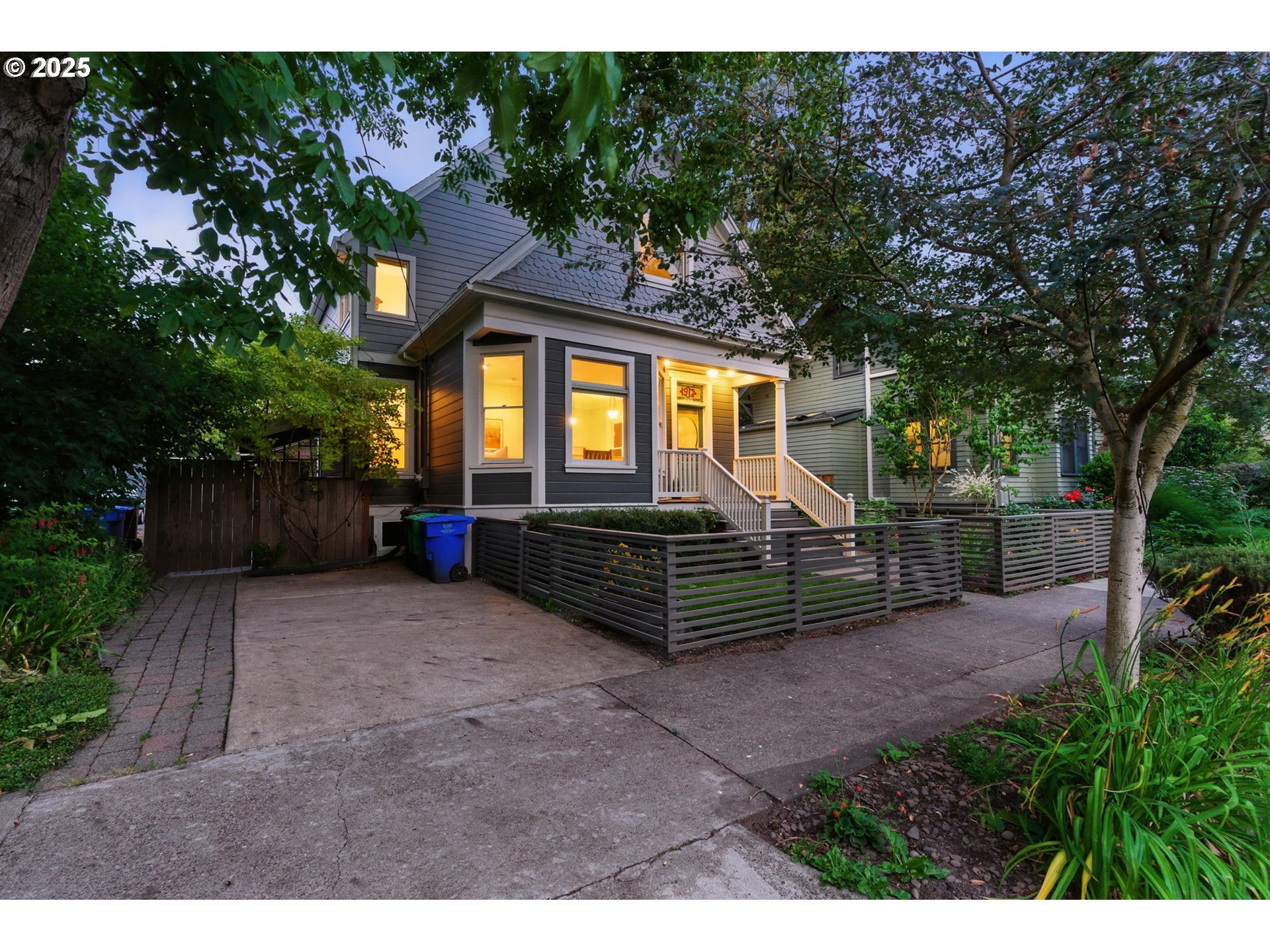 1912 NE 11TH AVE