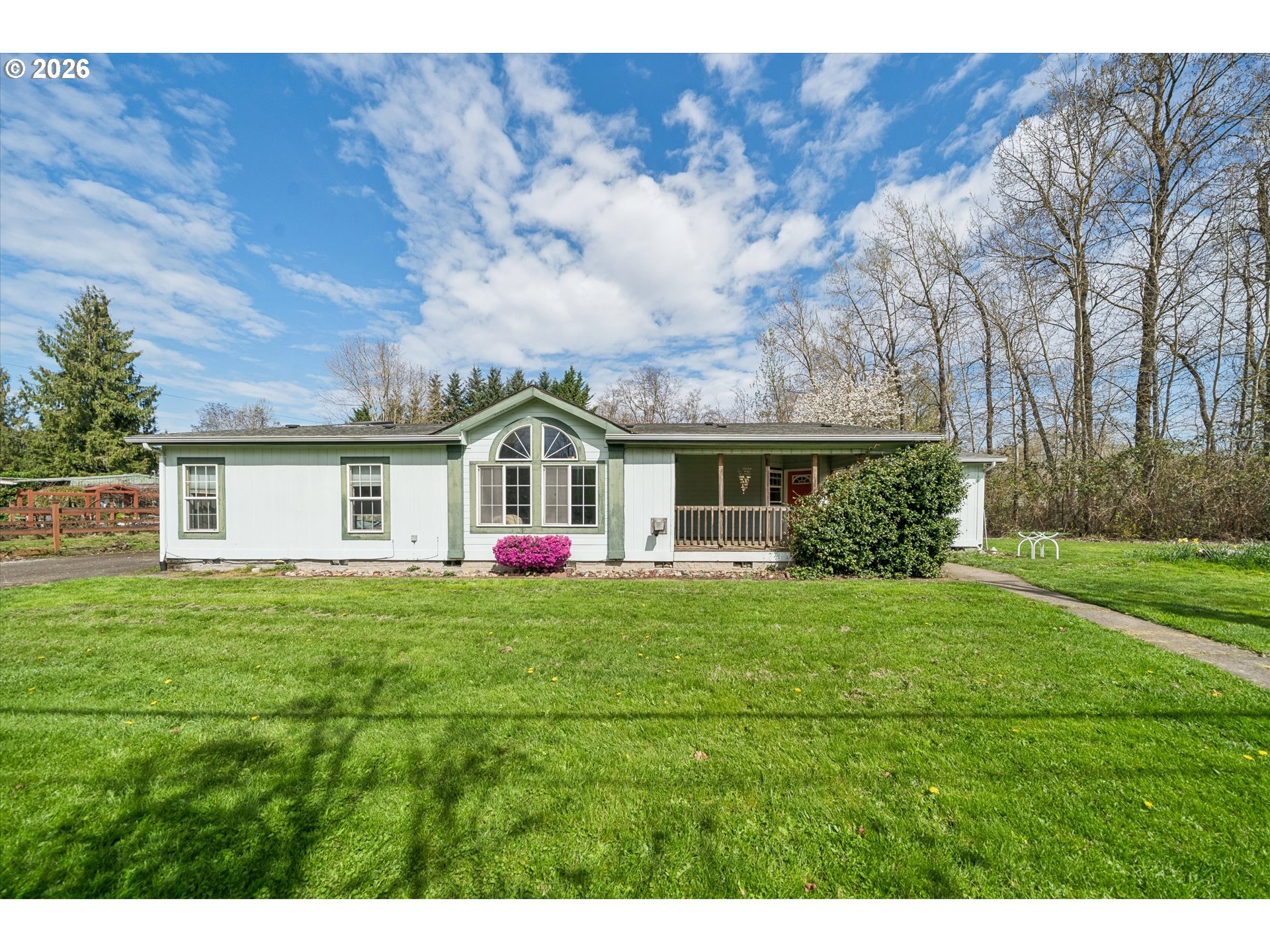 609 NE SOUTH SHORE RD