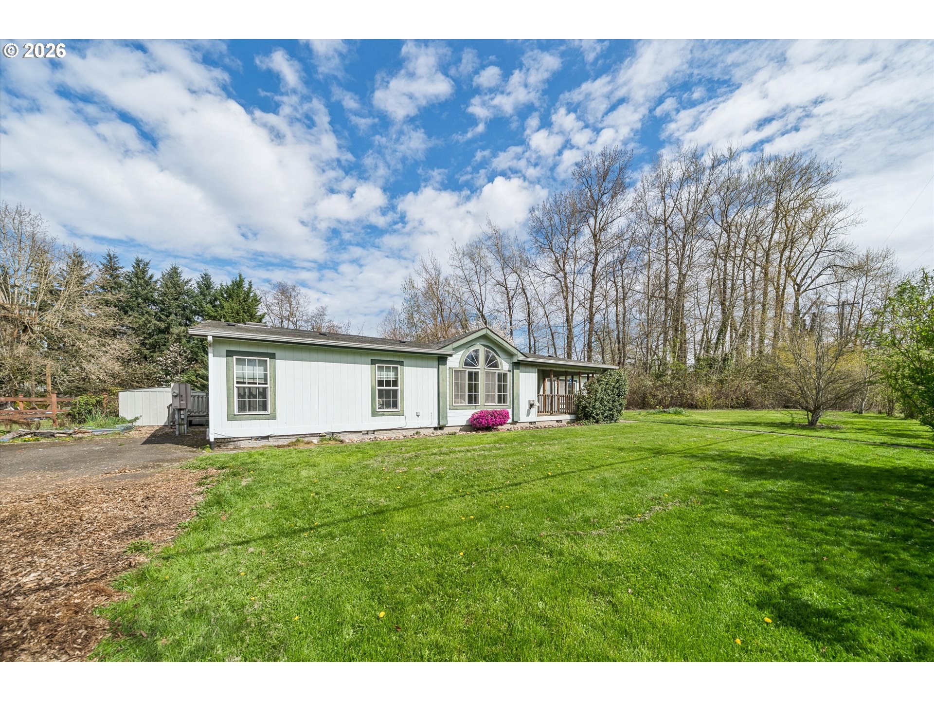 609 NE SOUTH SHORE RD