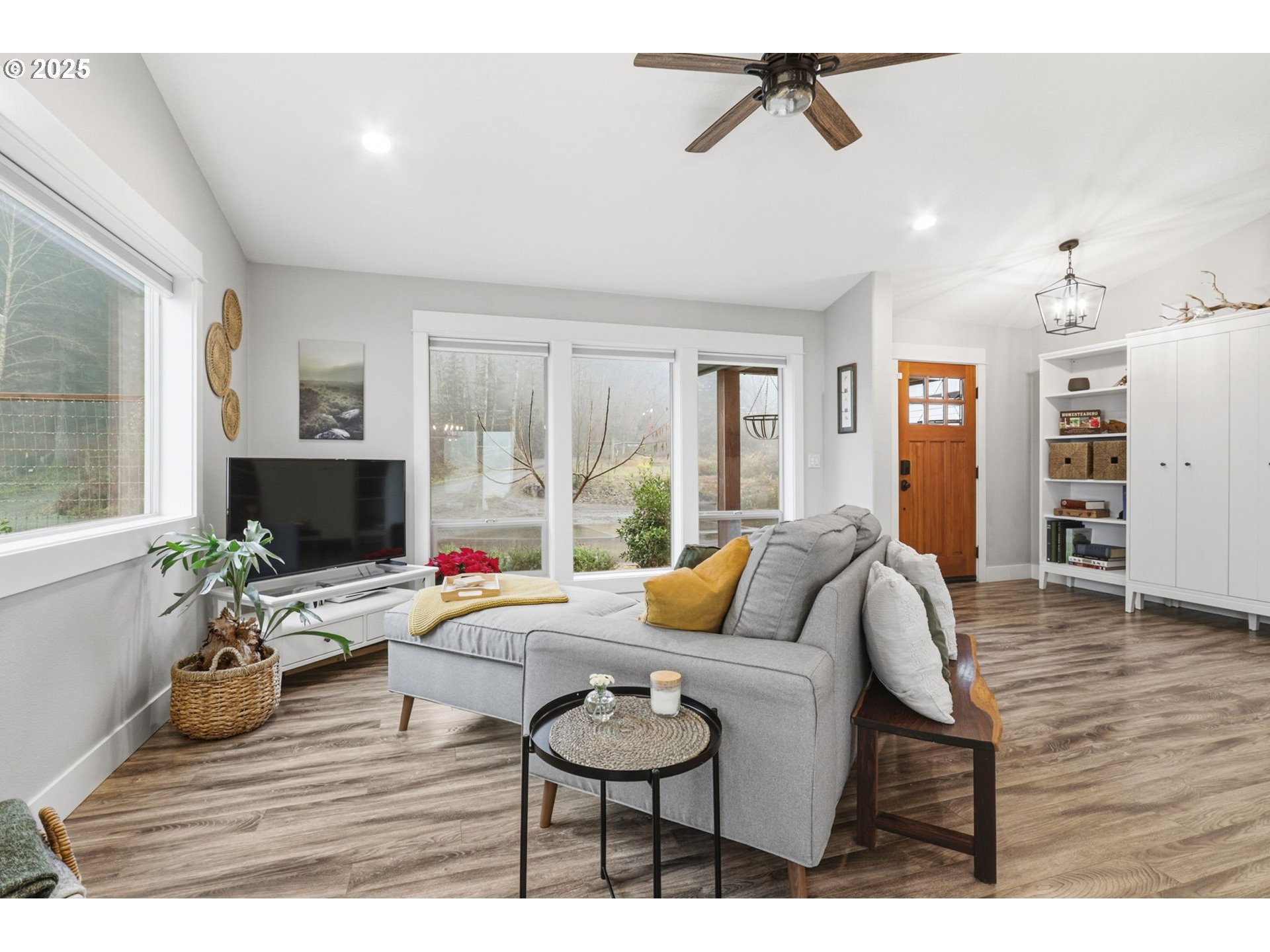 32400 NE CLEARWATER DR