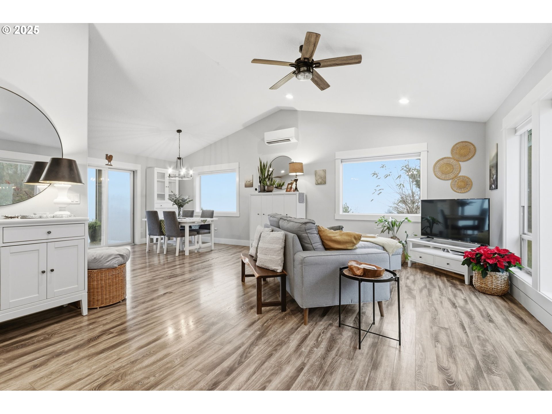 32400 NE CLEARWATER DR