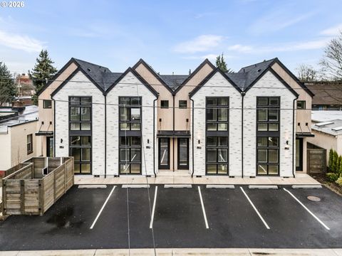 1911 Broadway ST 5 Vancouver WA 98663