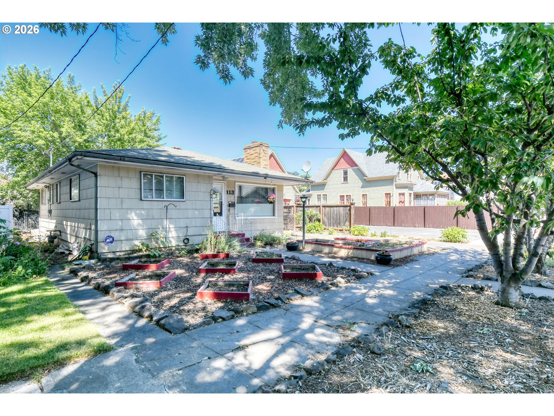 113 SE 7TH ST