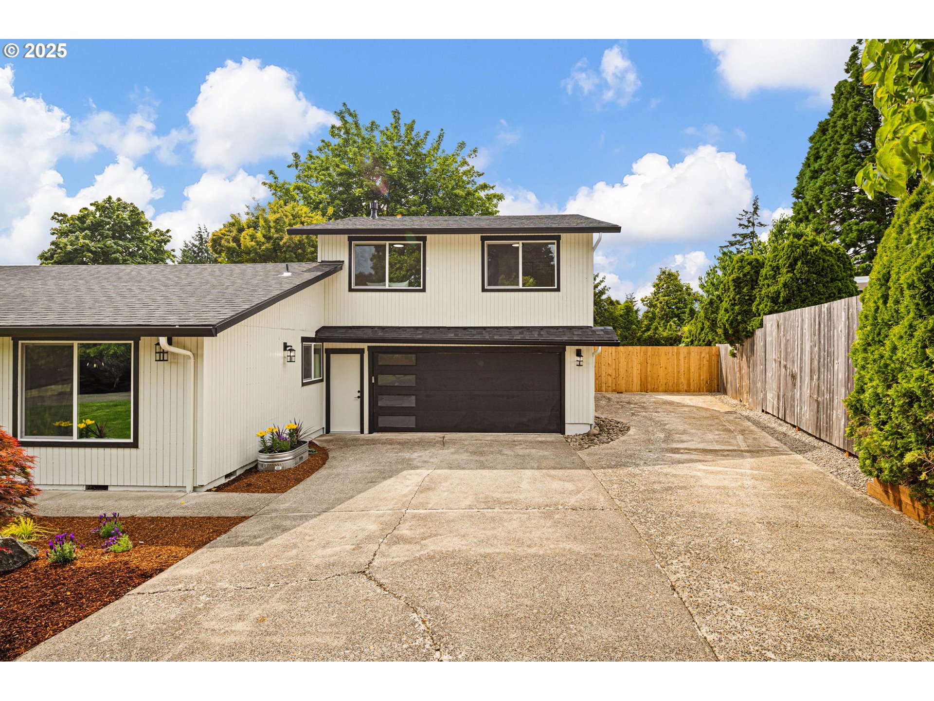 1475 MESA AVE