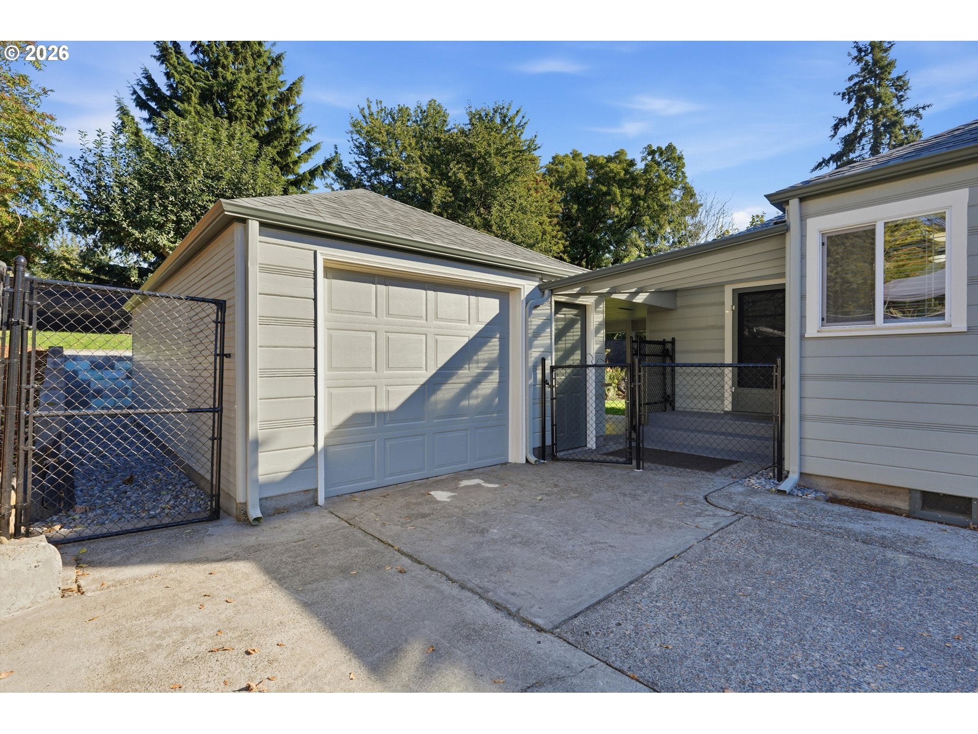 2915 KAUFFMAN AVE
