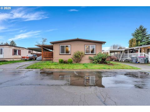 Photo of 1005 Ferry St, Dayton, OR 97114 (MLS # 656501688)