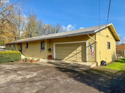 159 NE LOMBARDY DR Roseburg OR 97470