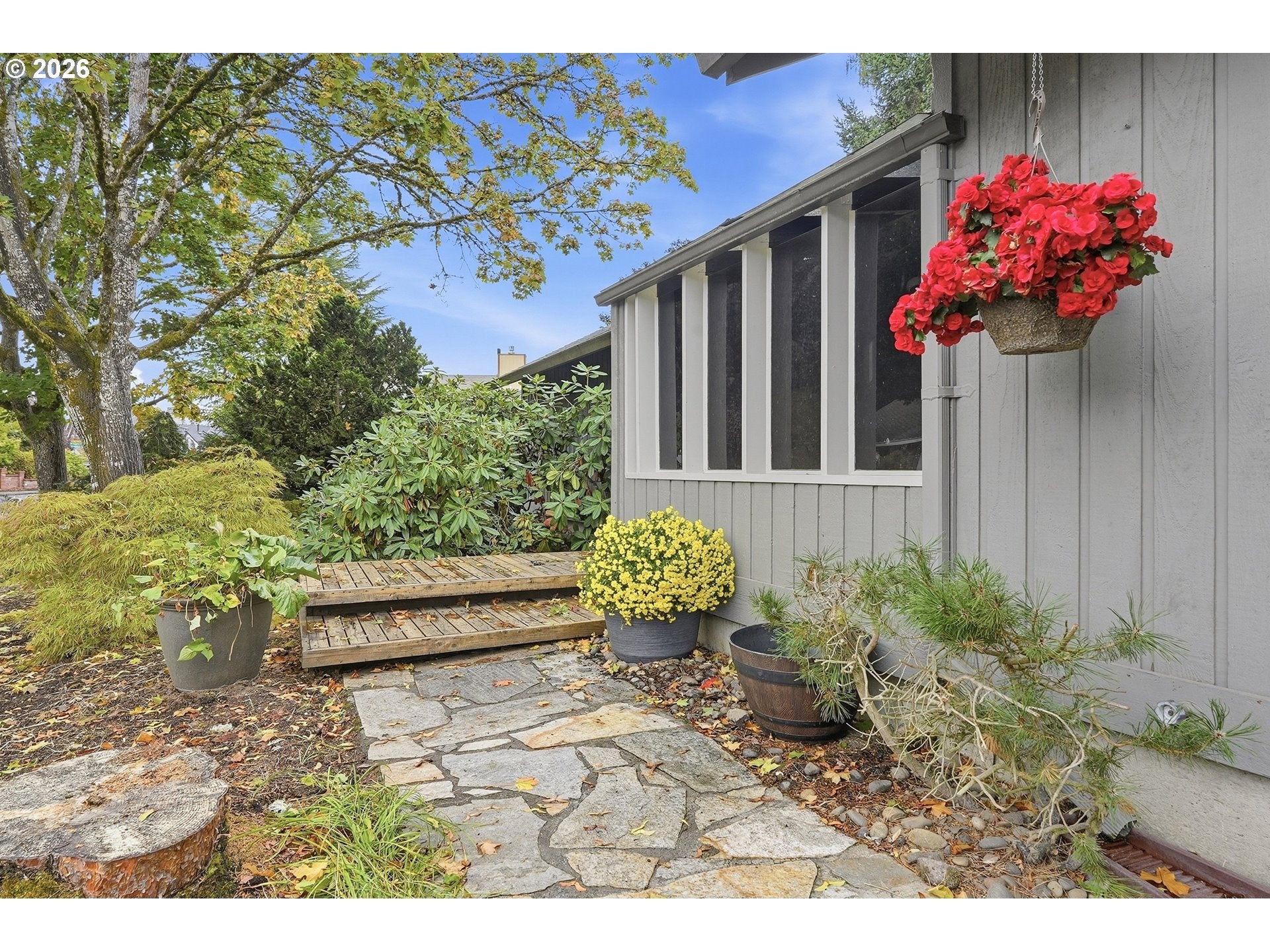 5485 NW PONDOSA DR