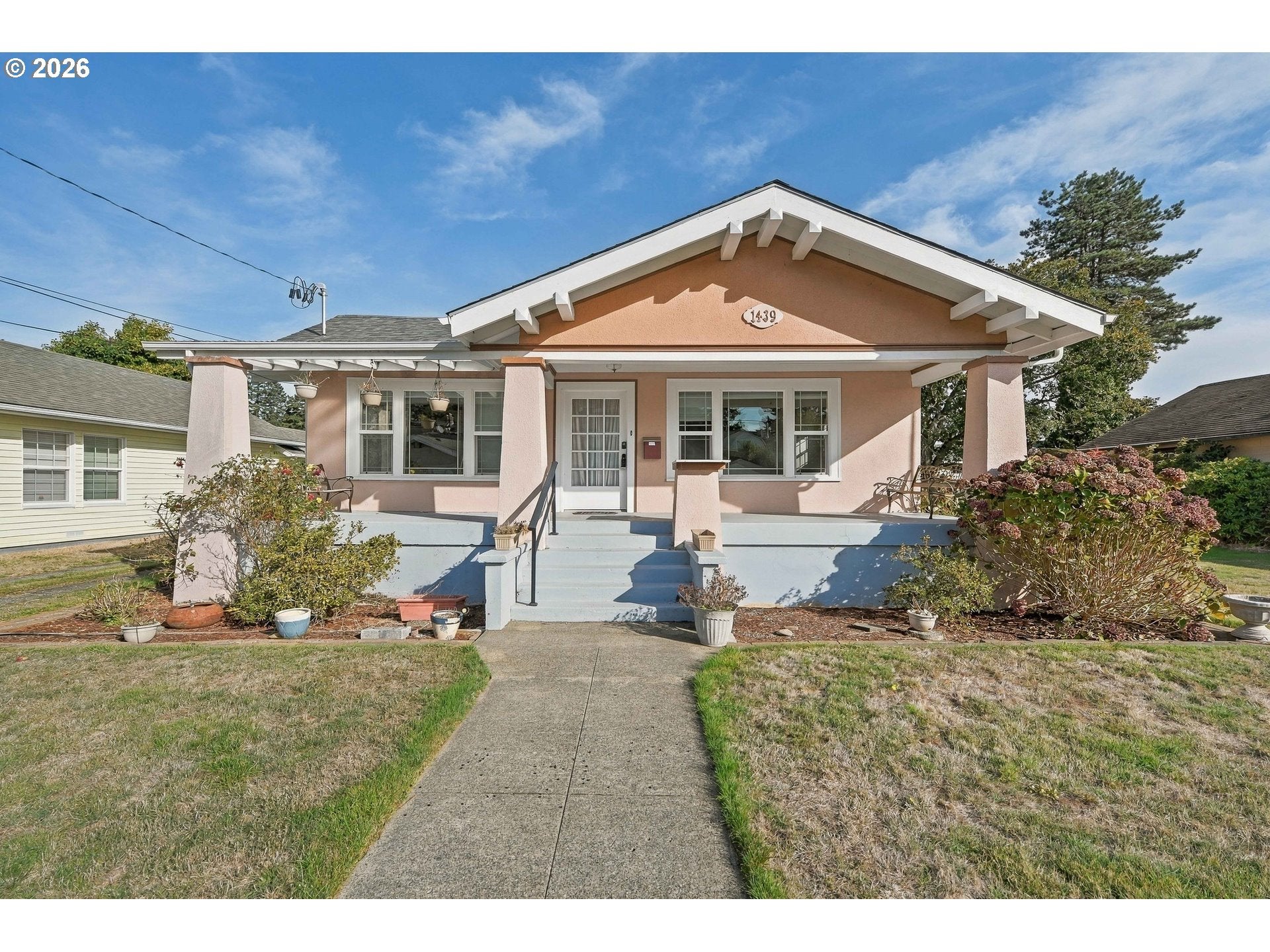 1439 UNION AVE