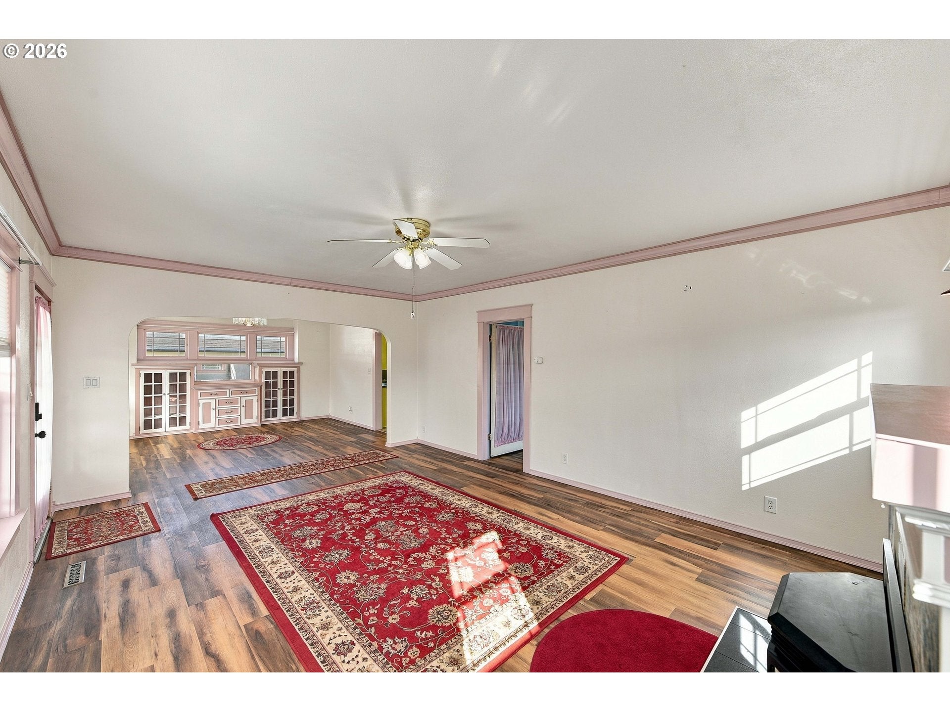 1439 UNION AVE