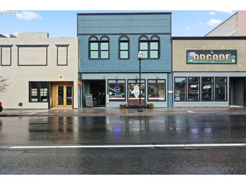 215 E 2ND ST The Dalles OR 97058