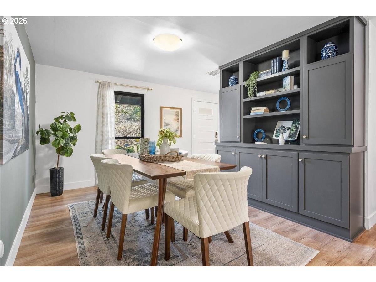 18914 LONGFELLOW AVE