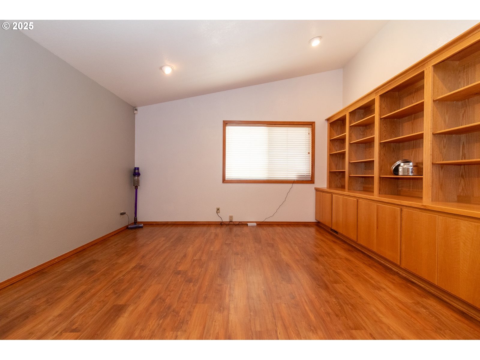 Florence, Oregon 97439, United States, 3 Bedrooms Bedrooms, ,2 BathroomsBathrooms,Residential,Active,157943