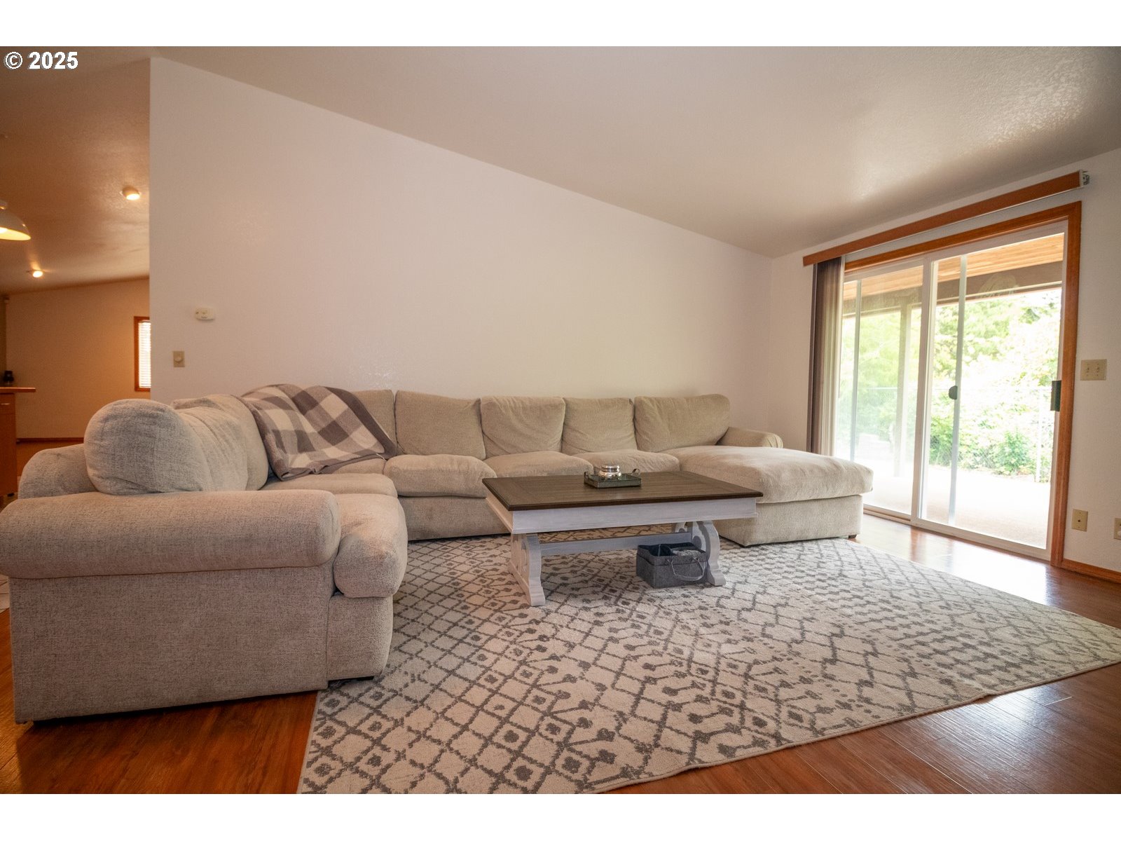 Florence, Oregon 97439, United States, 3 Bedrooms Bedrooms, ,2 BathroomsBathrooms,Residential,Active,157943