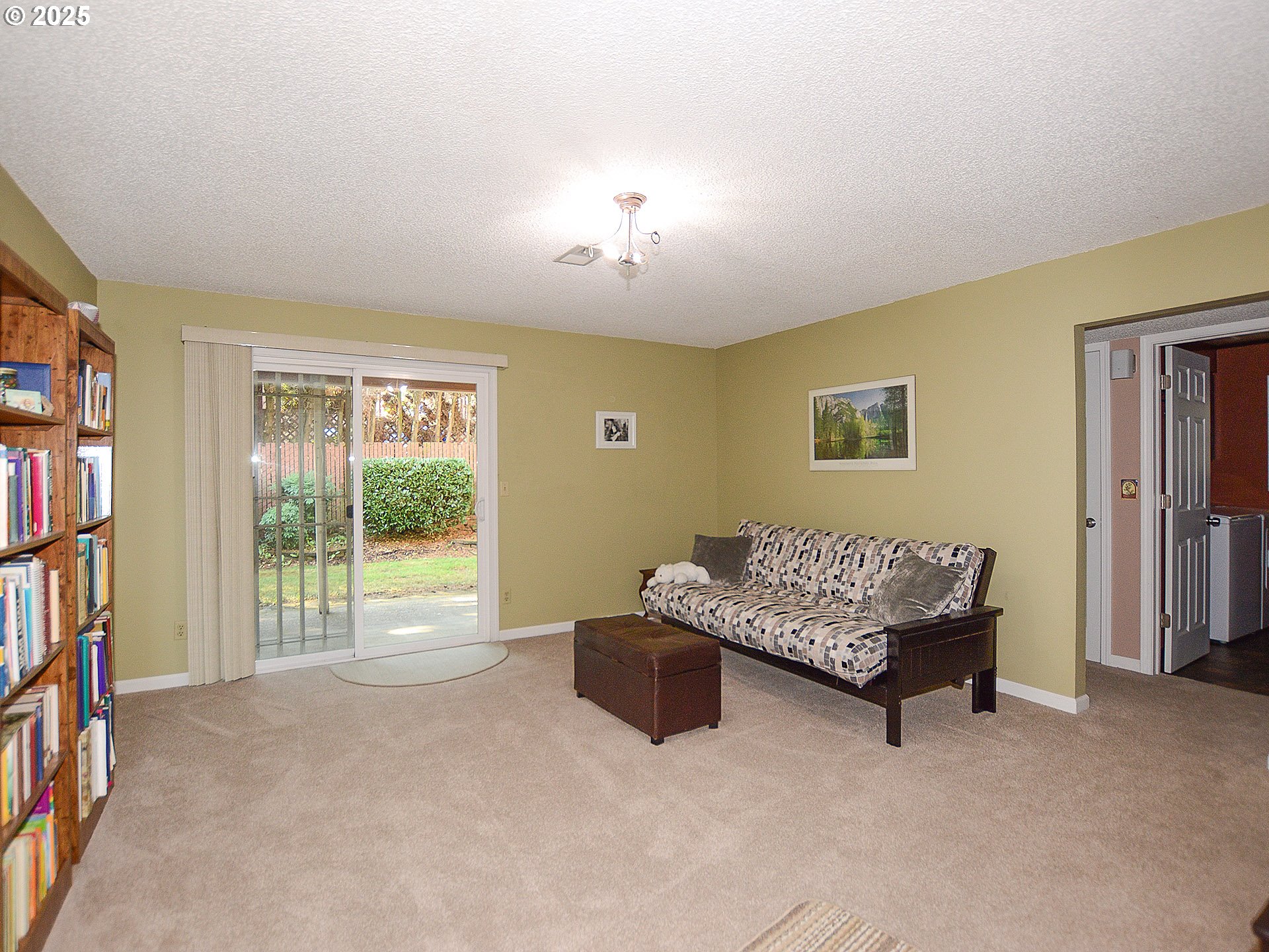 Portland, Oregon 97230, United States, 3 Bedrooms Bedrooms, ,2 BathroomsBathrooms,Residential,Pending,13011