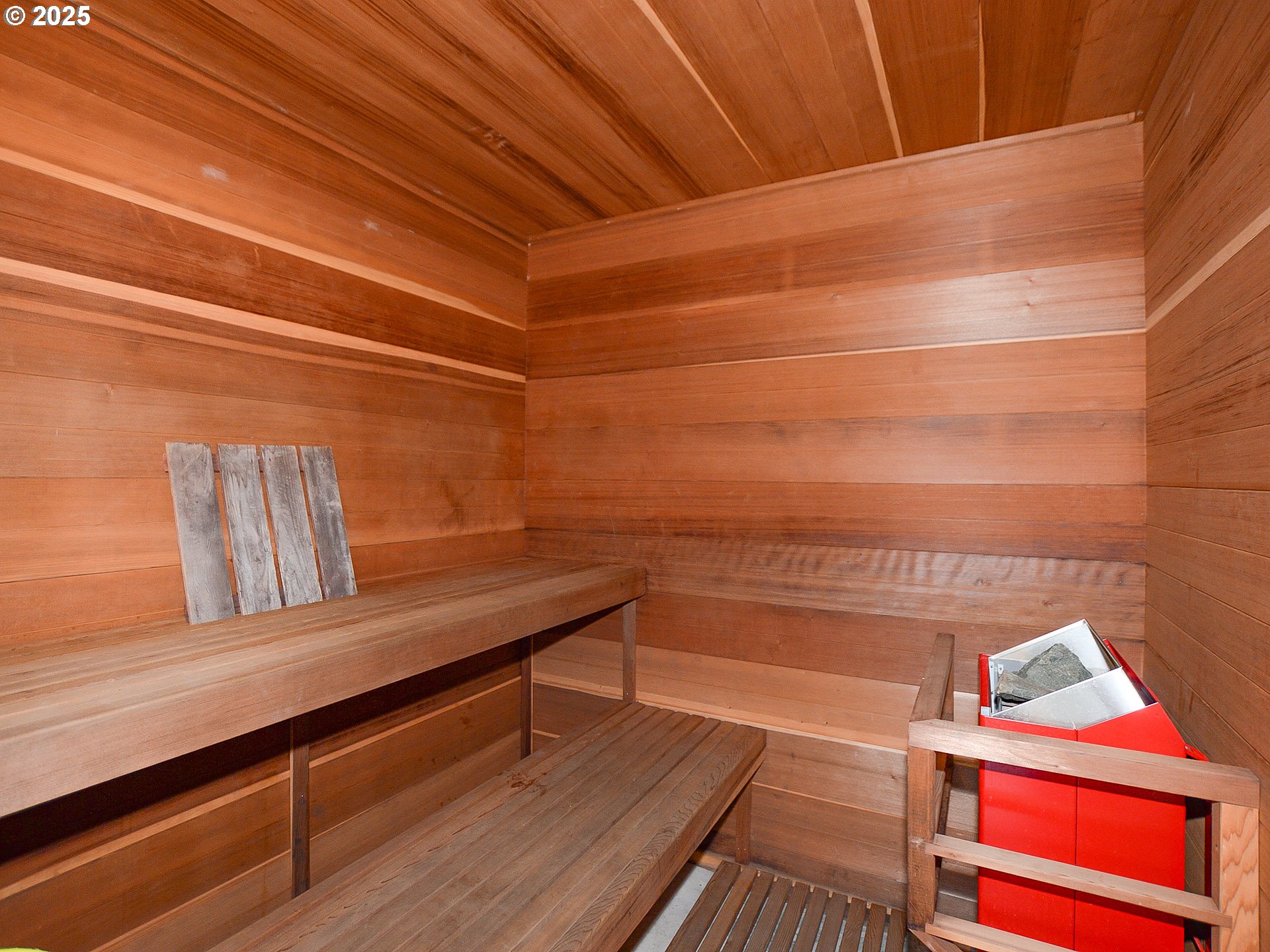 Portland, Oregon 97230, United States, 3 Bedrooms Bedrooms, ,2 BathroomsBathrooms,Residential,Pending,13011