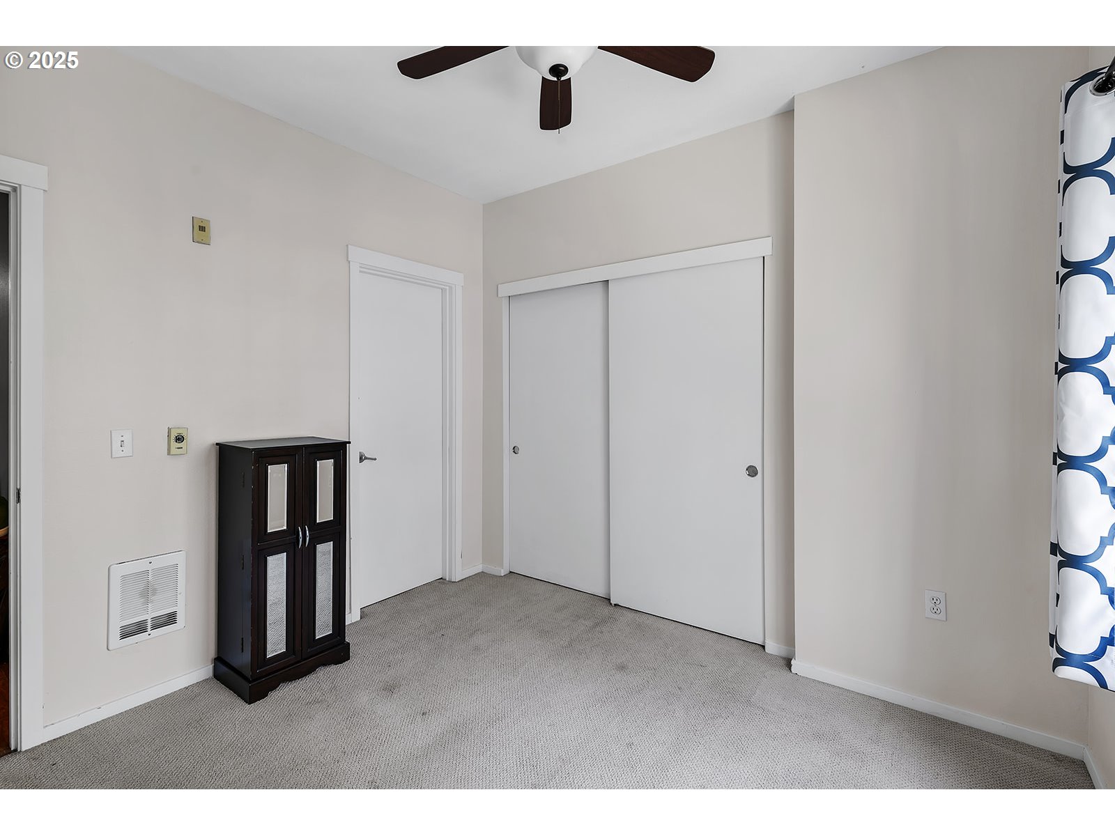 Vancouver, Washington 98664, United States, 2 Bedrooms Bedrooms, ,2 BathroomsBathrooms,Residential,Active,196935