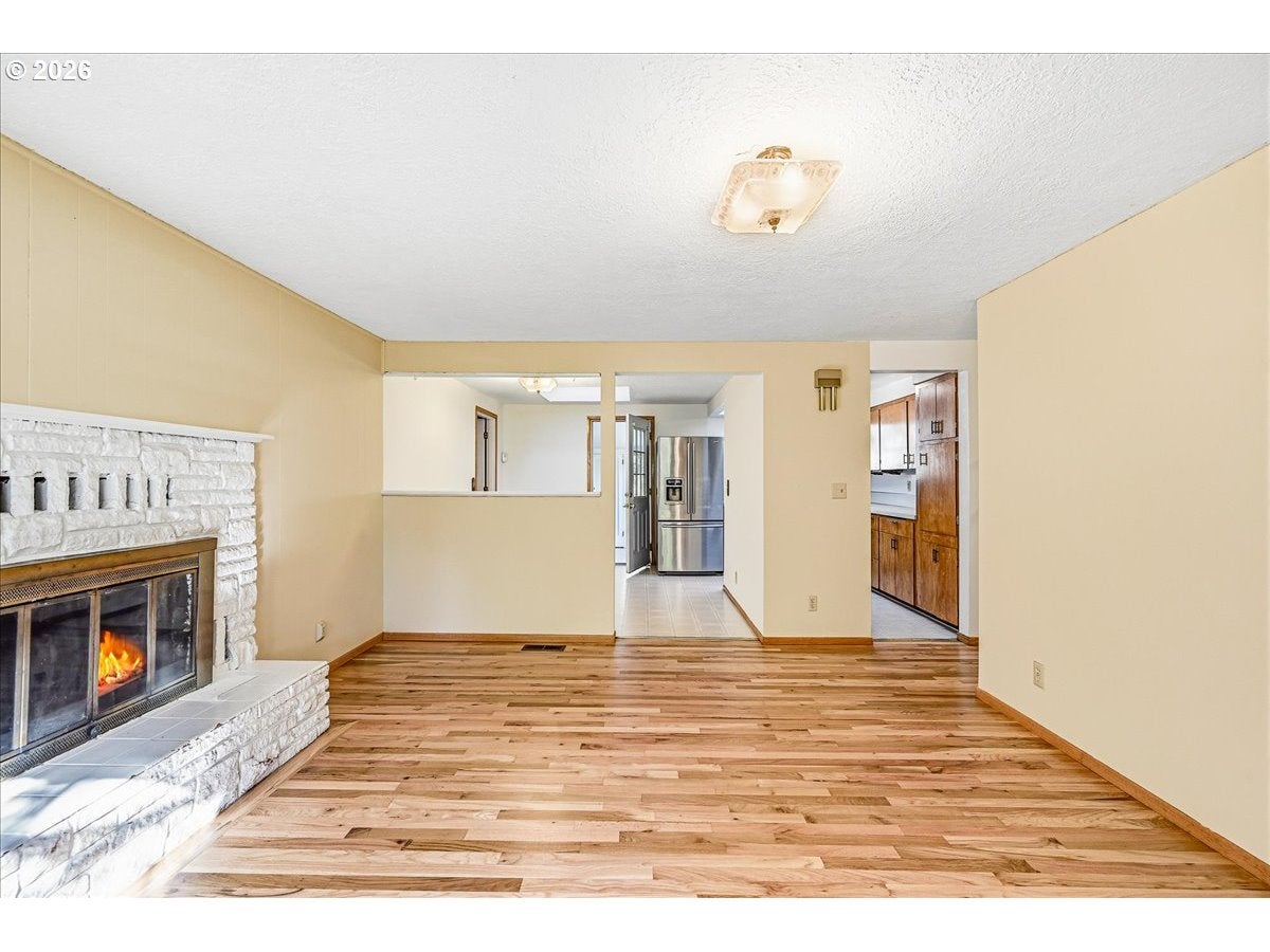 33209 SW DAY ST