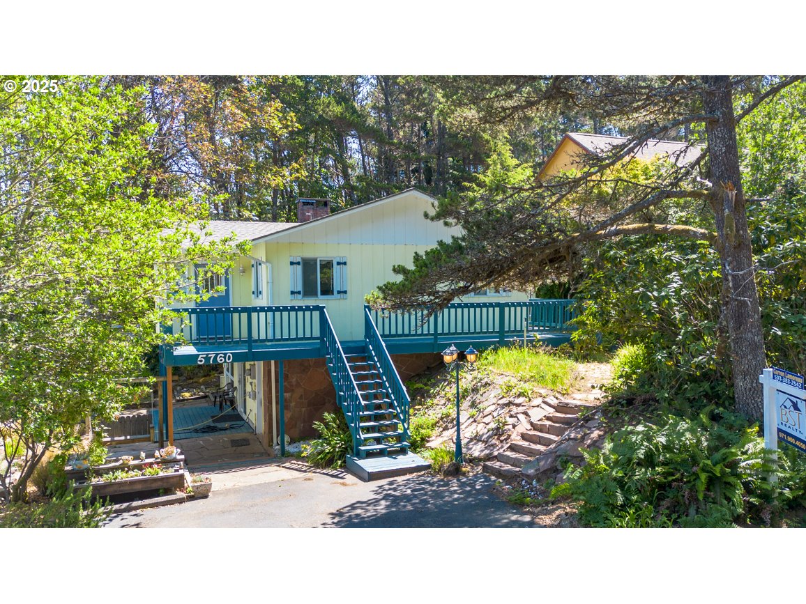 5760 PALISADES DR