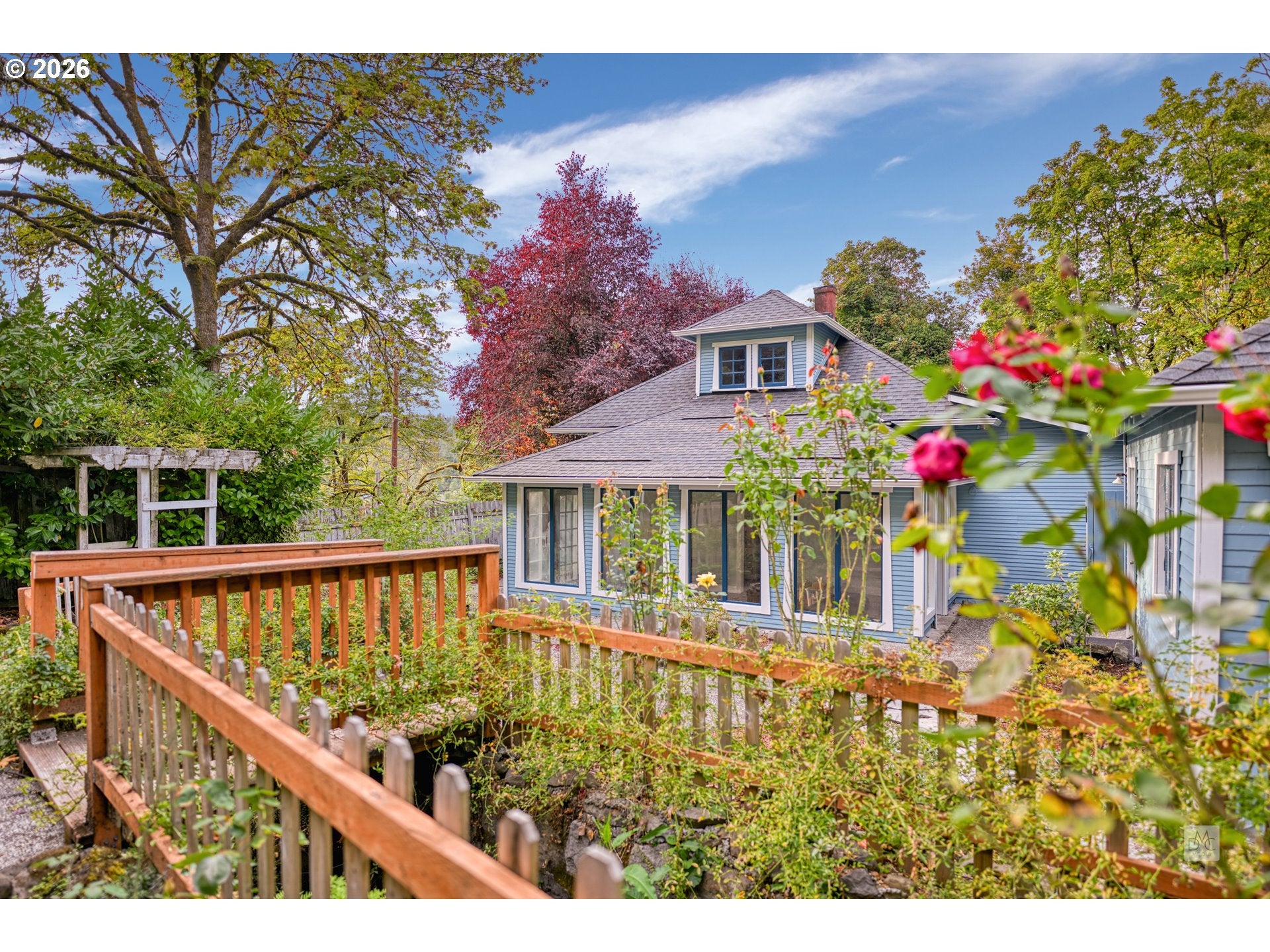 216 3RD AVE