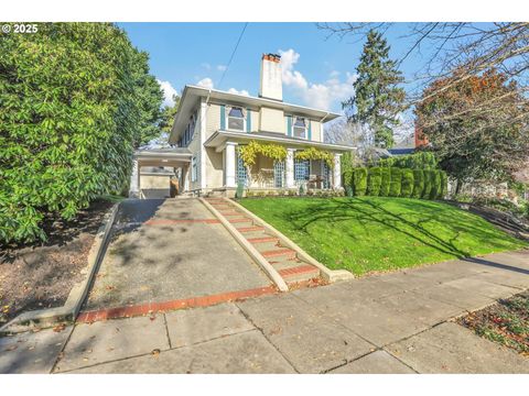 3709 NE COUCH ST Portland OR 97232