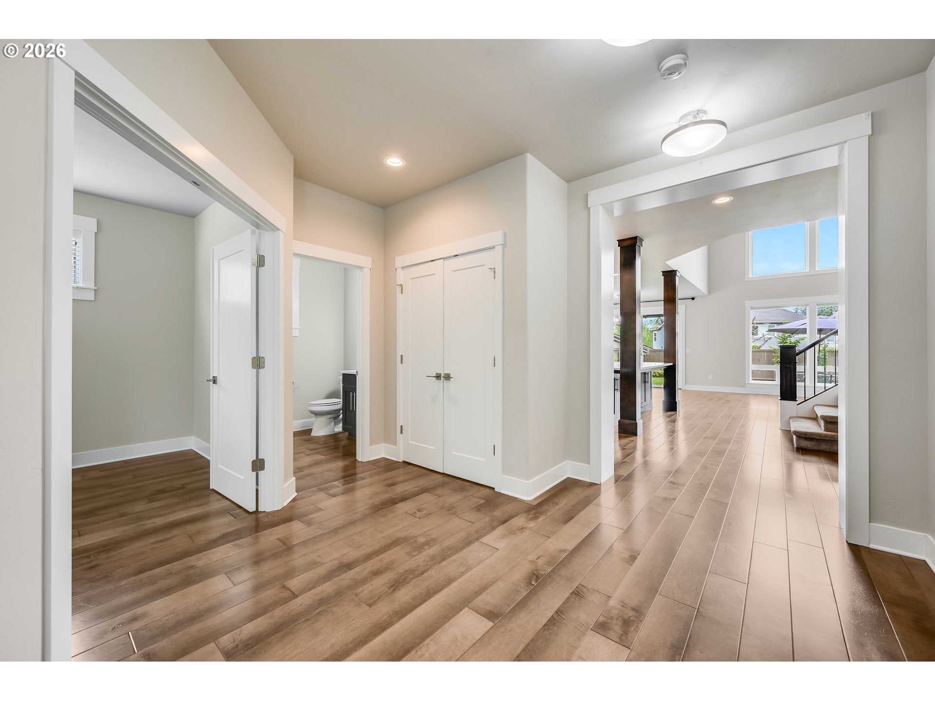 1644 NW ROLLING HILLS DR