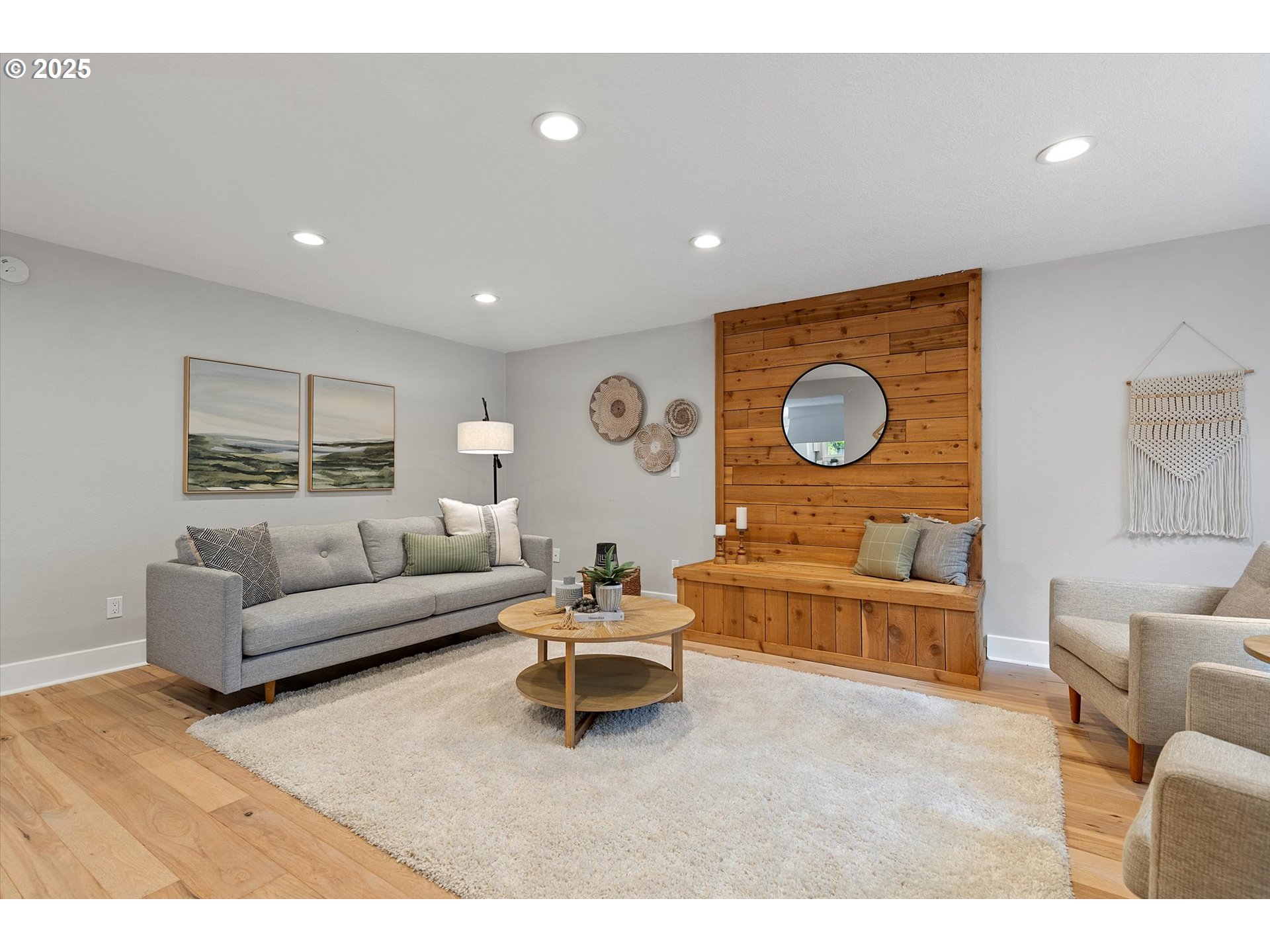 1198 DOLLAR ST